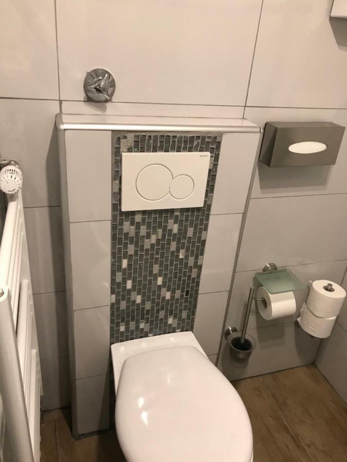 Apartment Maximilians Düsseldorf Buitenkant foto