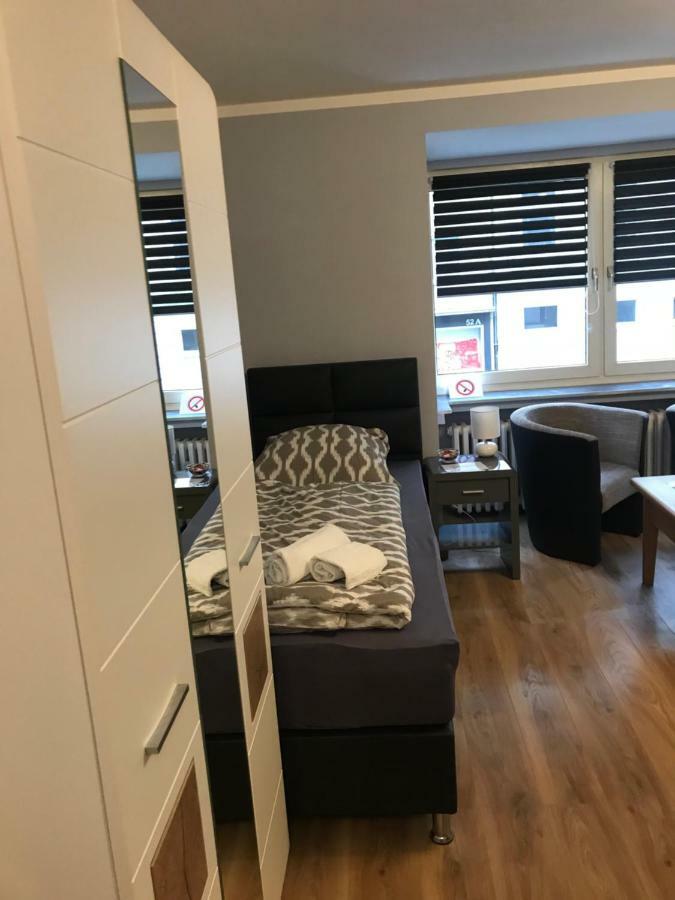 Apartment Maximilians Düsseldorf Buitenkant foto